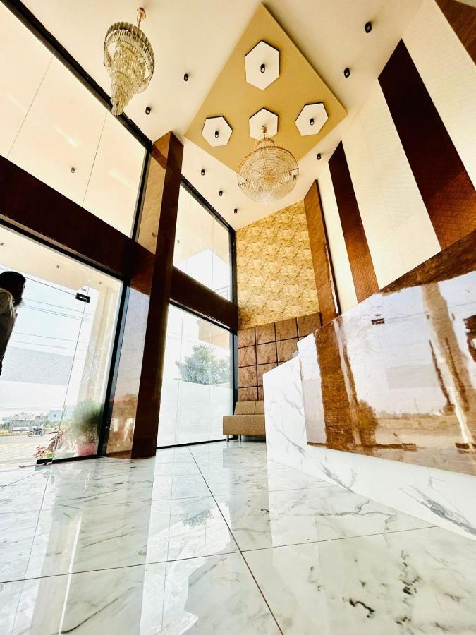 Hotel Clarks Collection Somnāth Exterior foto